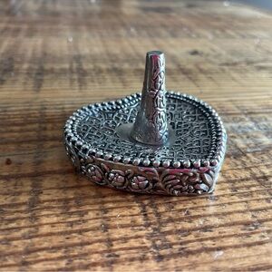 International Silver Company Silver Plated Heart Shaped Ring Holder
